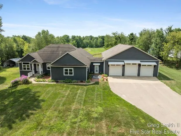 884 Stoney Hill Court Wayland, MI 49348
