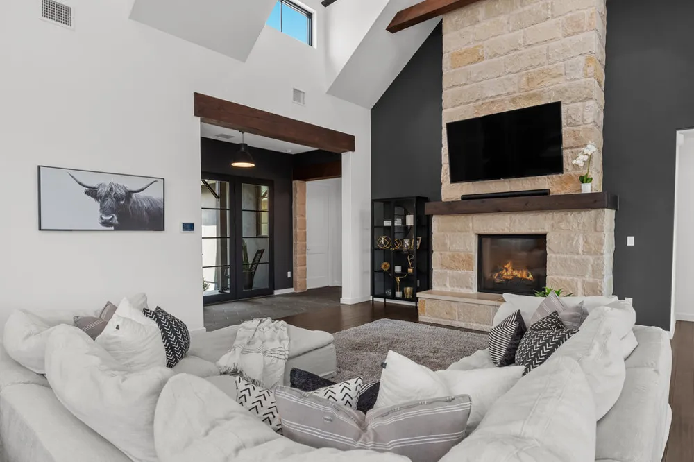 314 Hidden Beacon Bend Austin, TX 78738