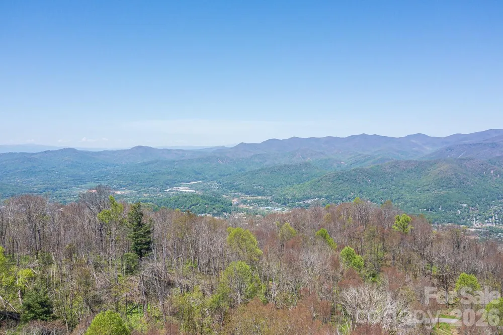 9999 Fairview Forest Drive Fairview, NC 28730