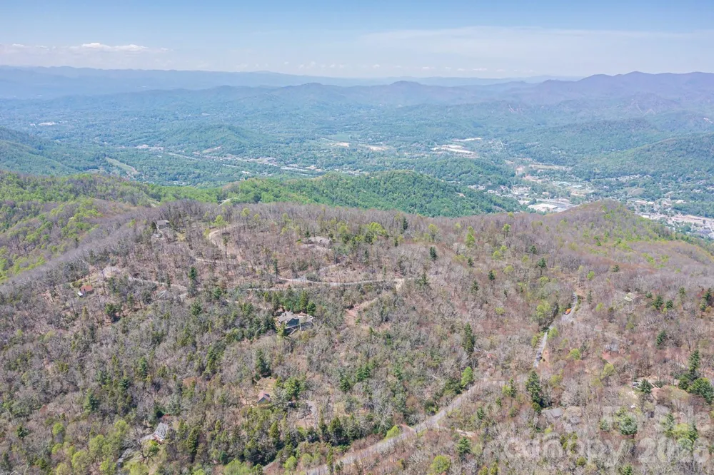 9999 Fairview Forest Drive Fairview, NC 28730