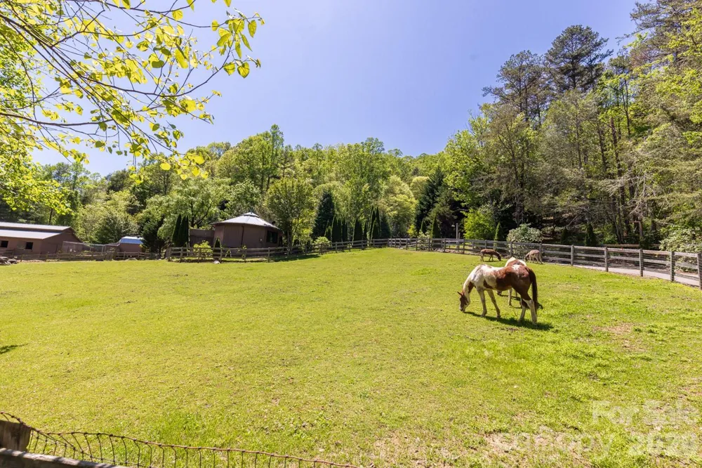 9999 Fairview Forest Drive Fairview, NC 28730
