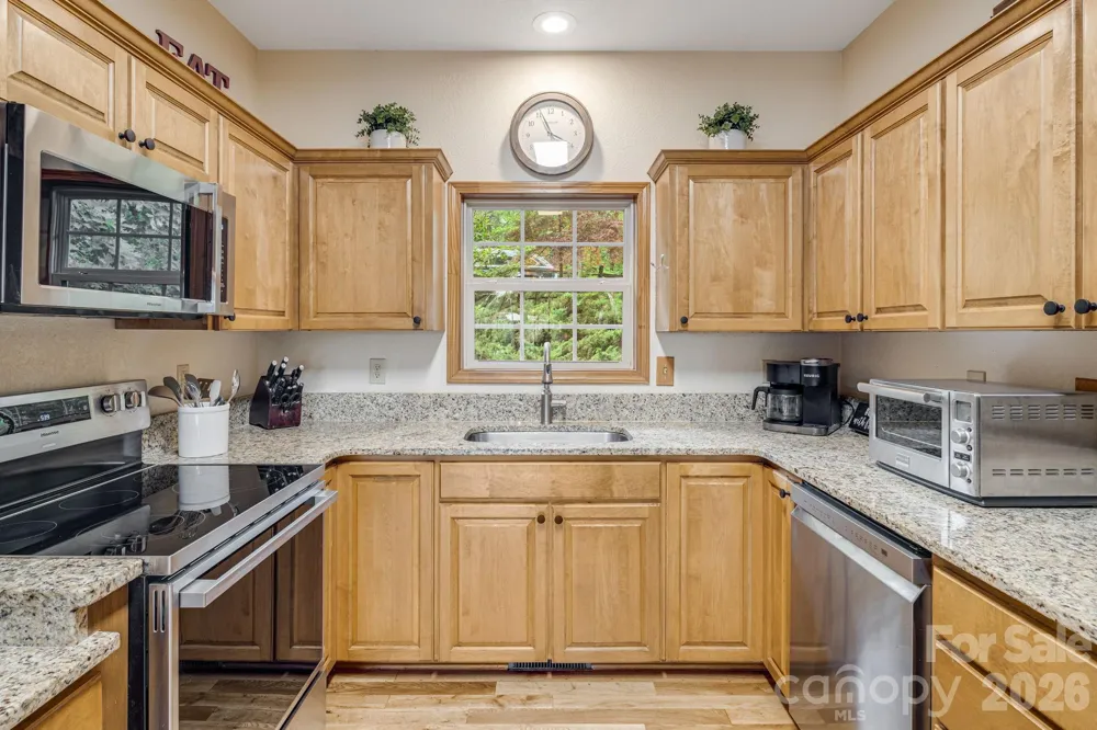 189 Cameron Lane Lake Lure, NC 28746