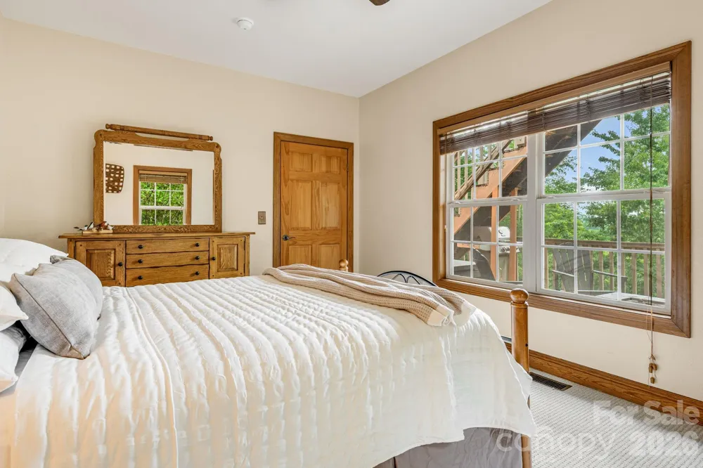 189 Cameron Lane Lake Lure, NC 28746