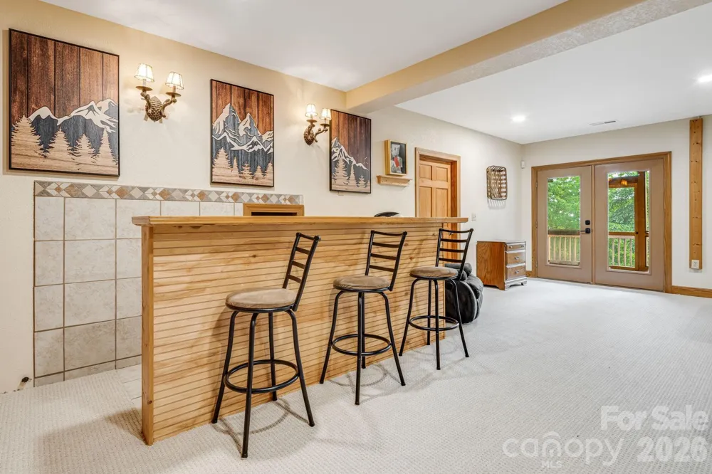 189 Cameron Lane Lake Lure, NC 28746