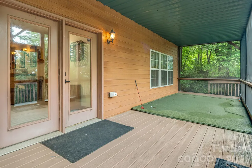 189 Cameron Lane Lake Lure, NC 28746