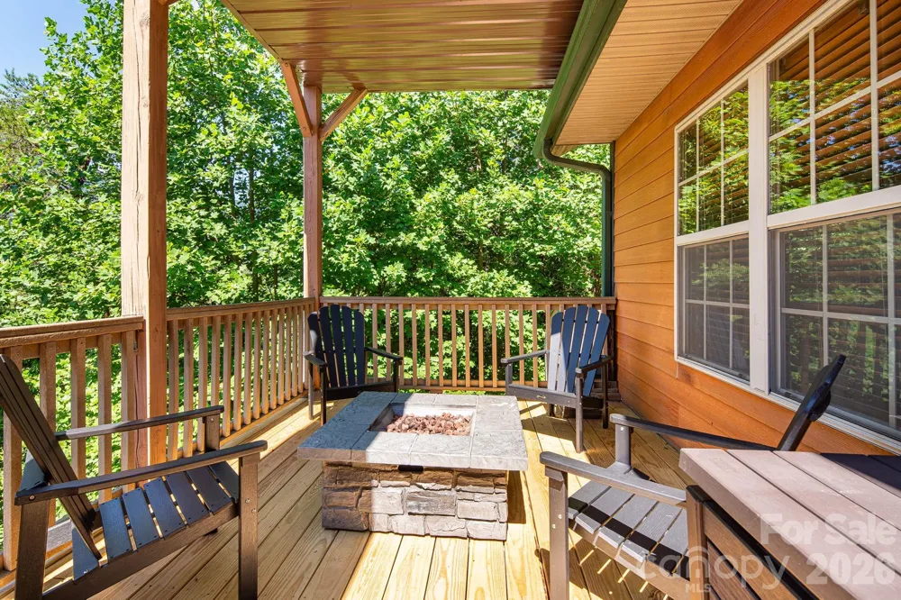 189 Cameron Lane Lake Lure, NC 28746