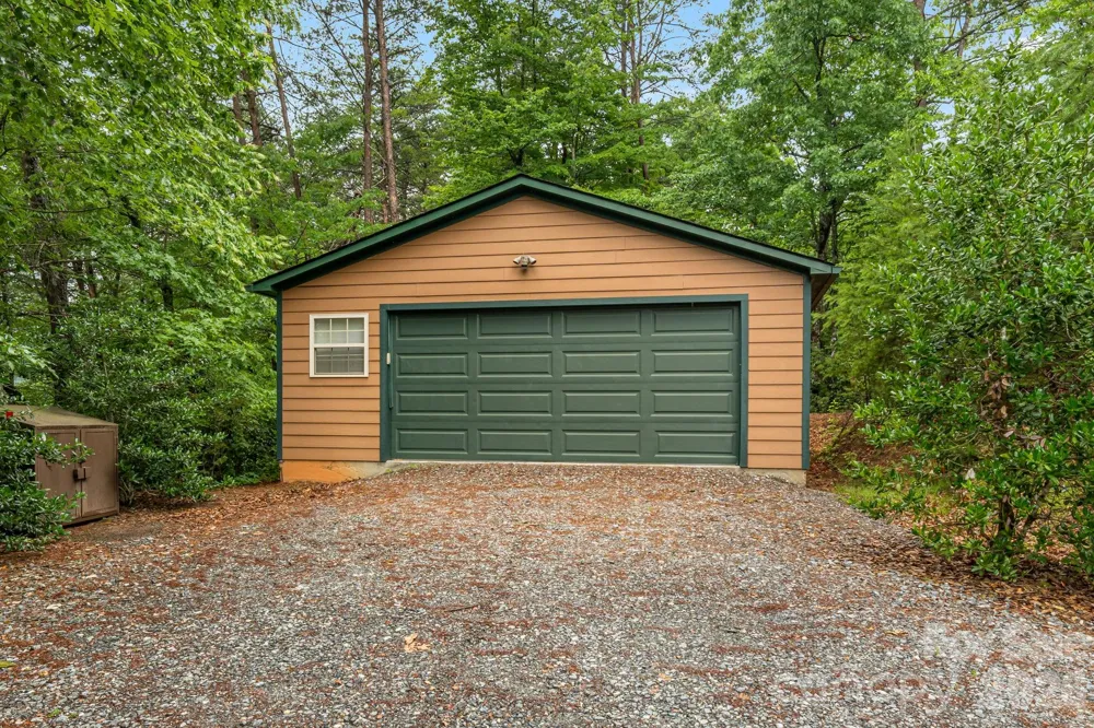 189 Cameron Lane Lake Lure, NC 28746