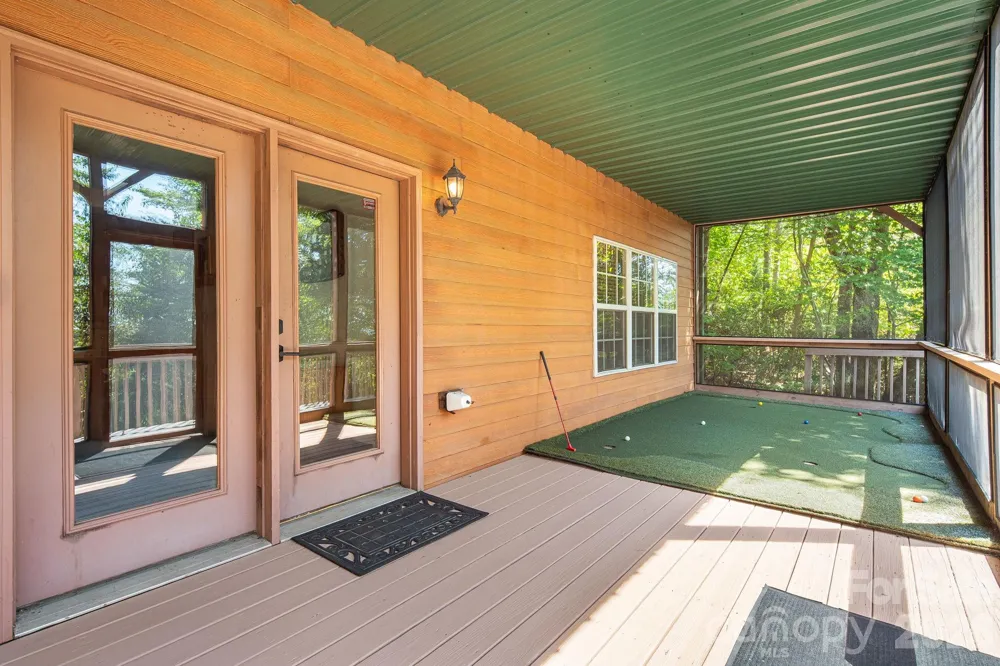 189 Cameron Lane Lake Lure, NC 28746