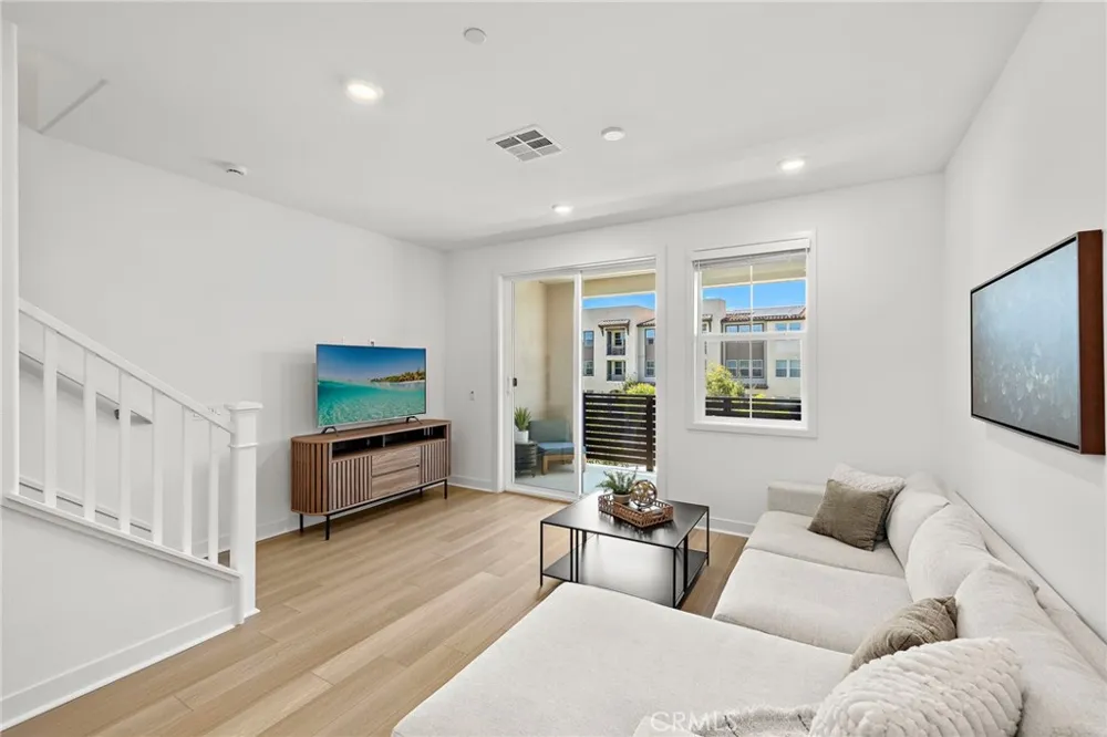 61 Wheelbarrow Road Rancho Mission Viejo, CA 92694