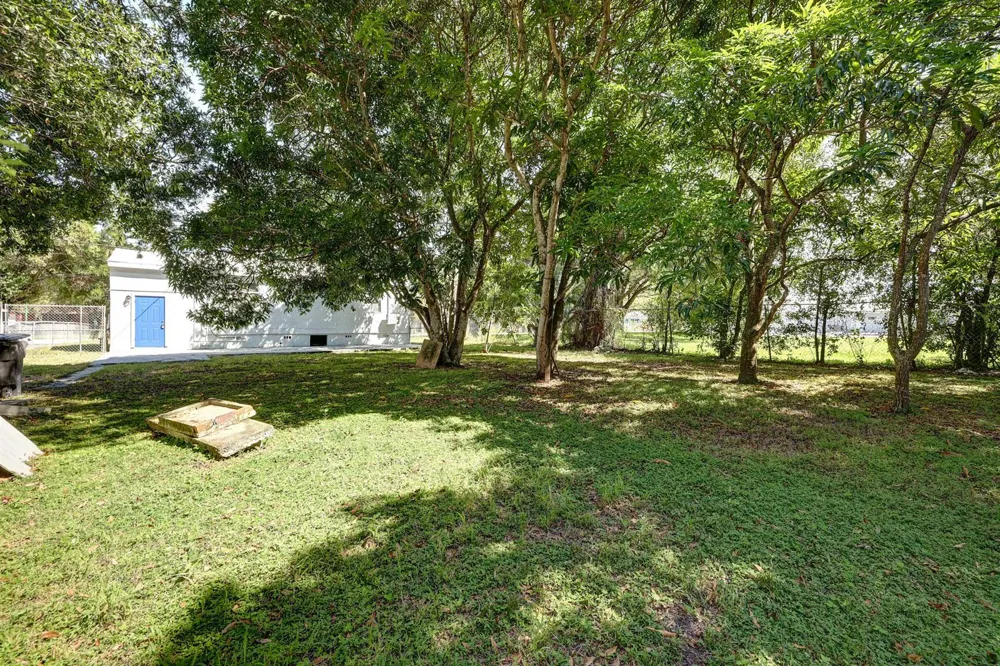 305 13th Street Fort Pierce, FL 34950