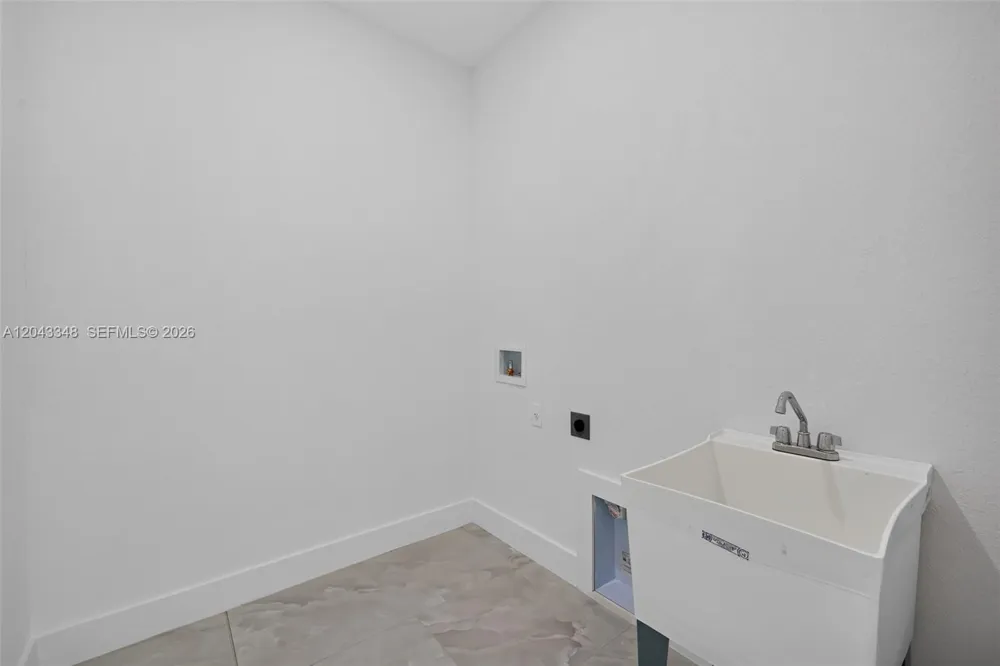 3216 57th st Lehigh Acres, FL 33971