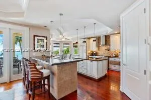 104 Coastal Dr Key Largo, FL 33037