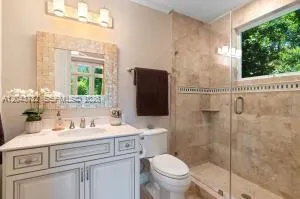 104 Coastal Dr Key Largo, FL 33037