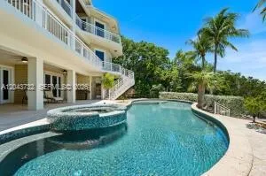 104 Coastal Dr Key Largo, FL 33037