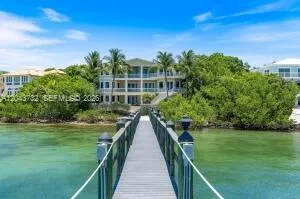 104 Coastal Dr Key Largo, FL 33037