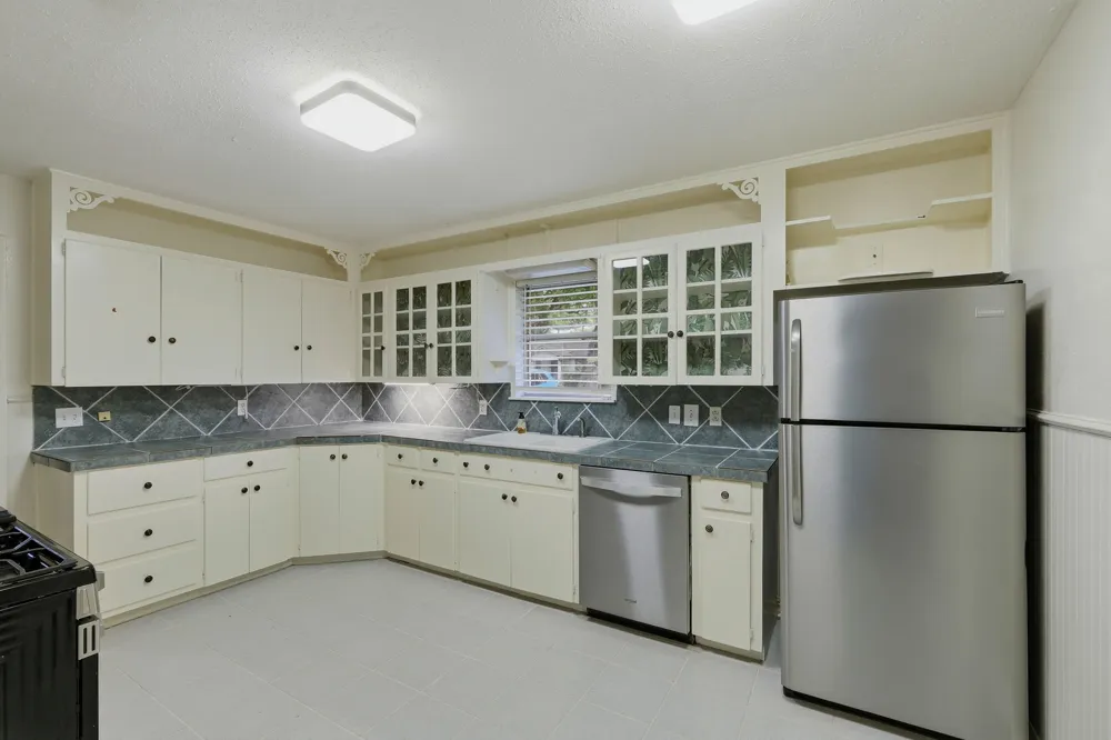 208 Cedar Street Buda, TX 78610