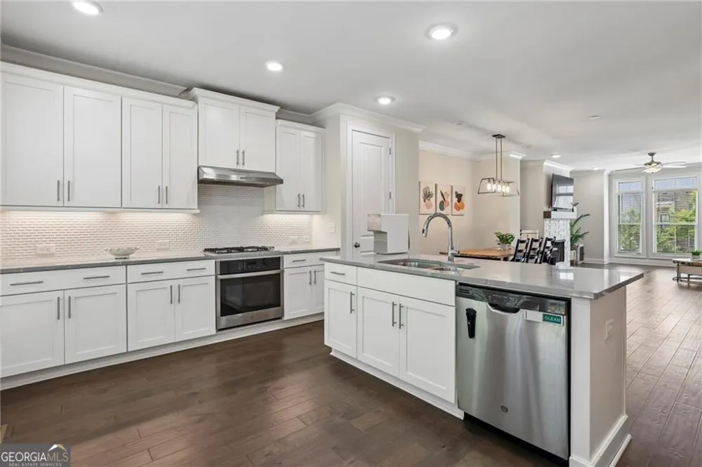 7938 Laurel Crest DR Suwanee, GA 30024