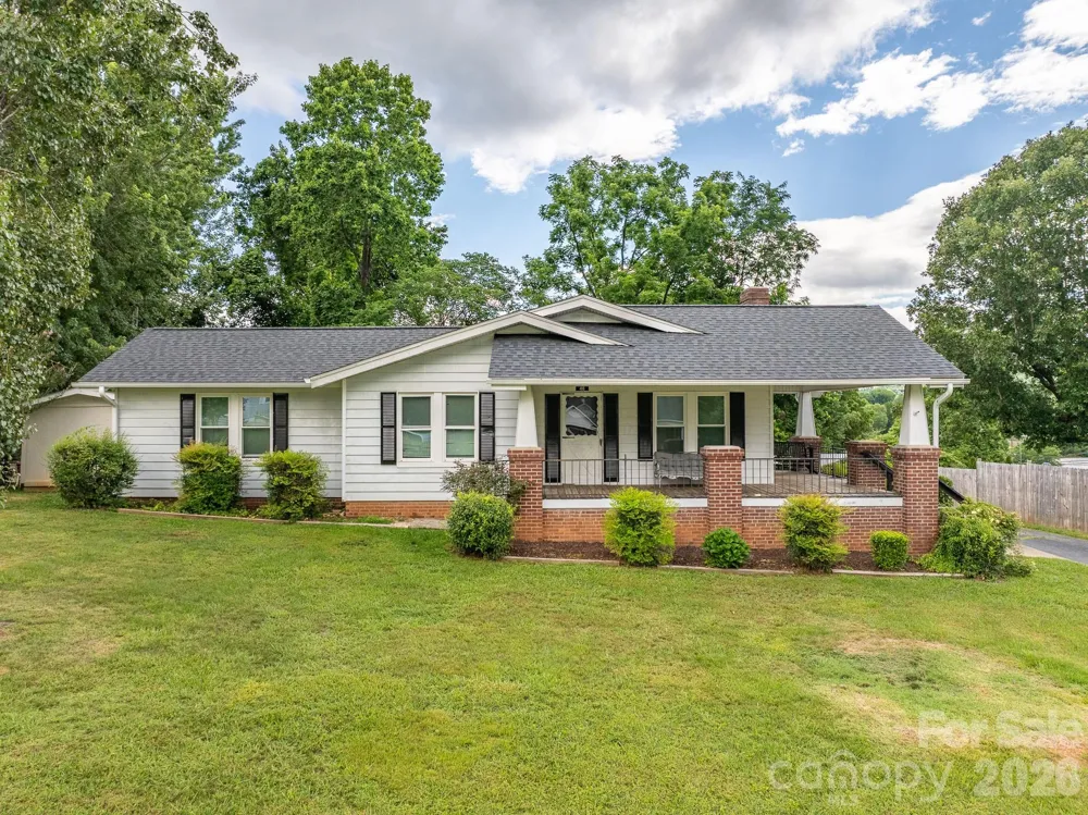 46 Gilkey Street Marion, NC 28752