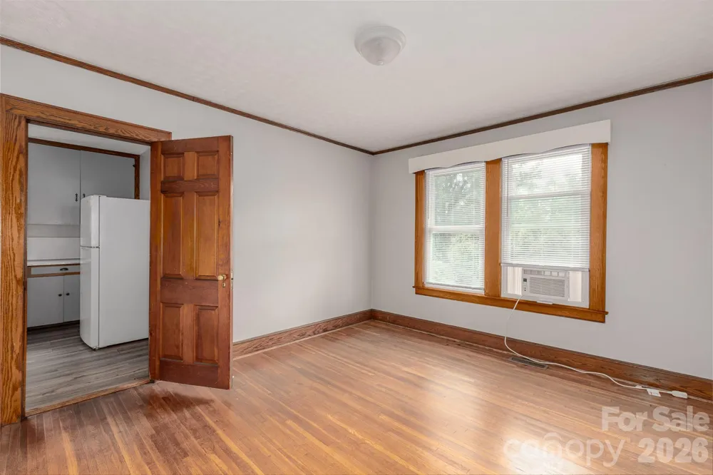 46 Gilkey Street Marion, NC 28752