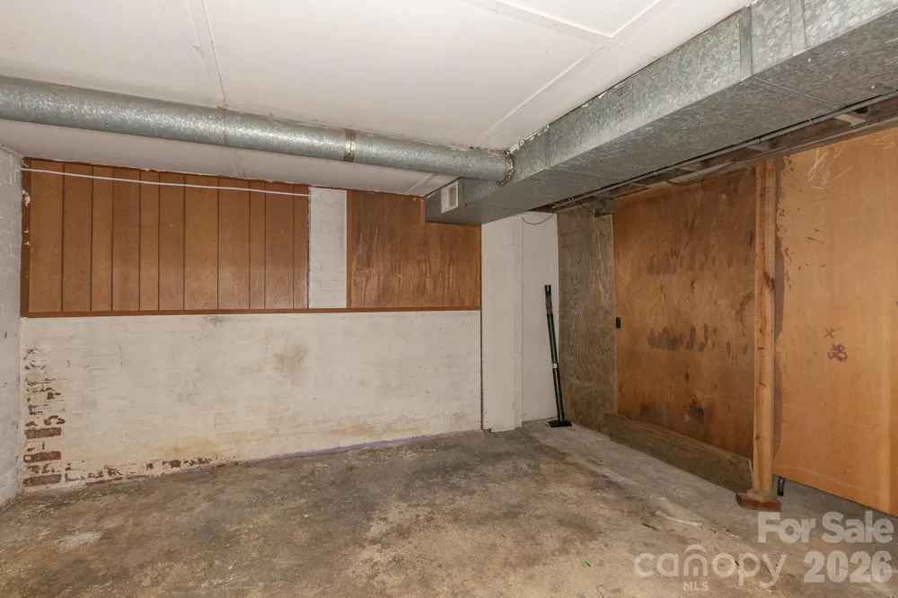 46 Gilkey Street Marion, NC 28752