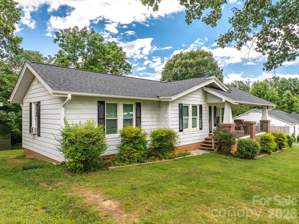 46 Gilkey Street Marion, NC 28752