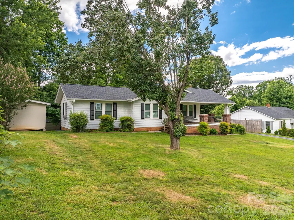 46 Gilkey Street Marion, NC 28752