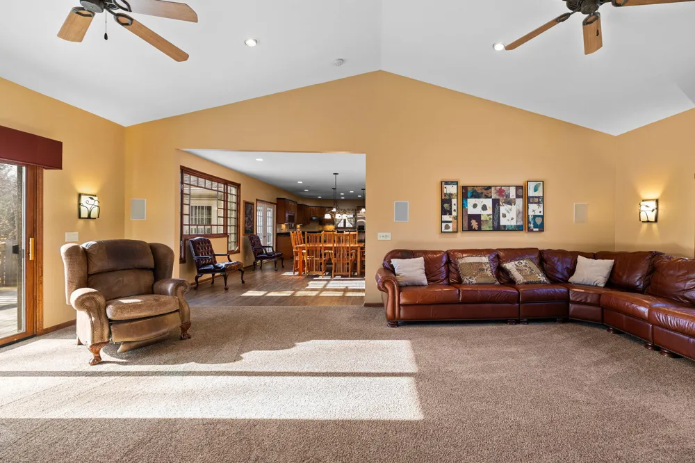 15445 Holly Drive Thompsonville, MI 49683