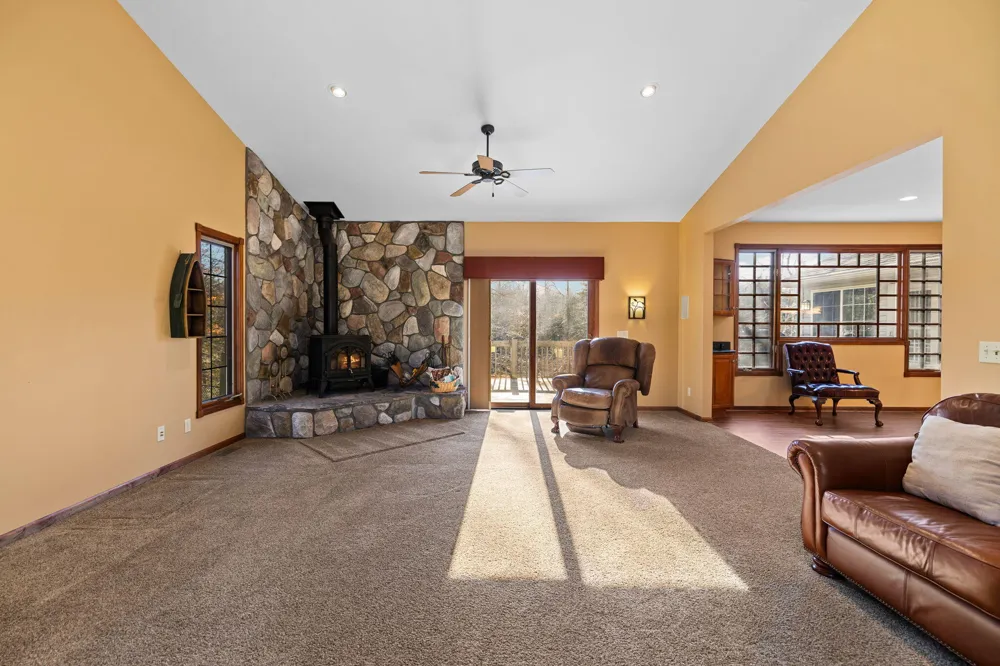 15445 Holly Drive Thompsonville, MI 49683