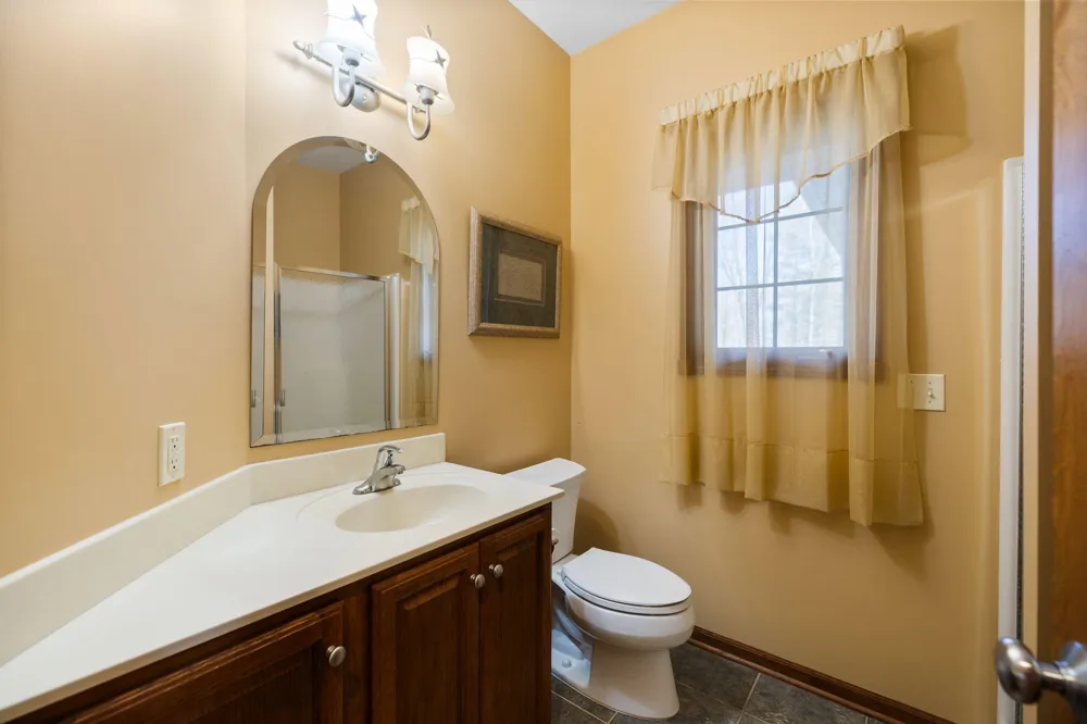 15445 Holly Drive Thompsonville, MI 49683