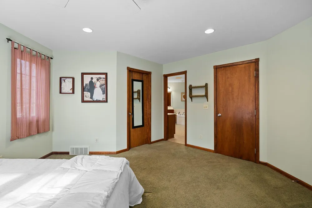 15445 Holly Drive Thompsonville, MI 49683