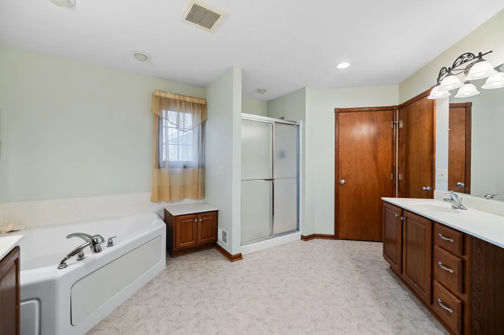 15445 Holly Drive Thompsonville, MI 49683