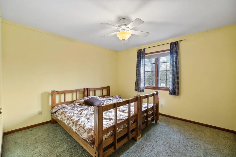 15445 Holly Drive Thompsonville, MI 49683