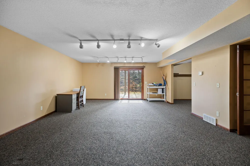15445 Holly Drive Thompsonville, MI 49683