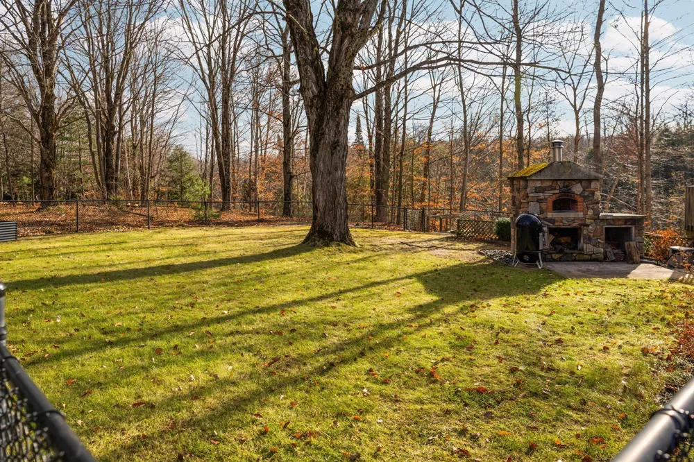 15445 Holly Drive Thompsonville, MI 49683