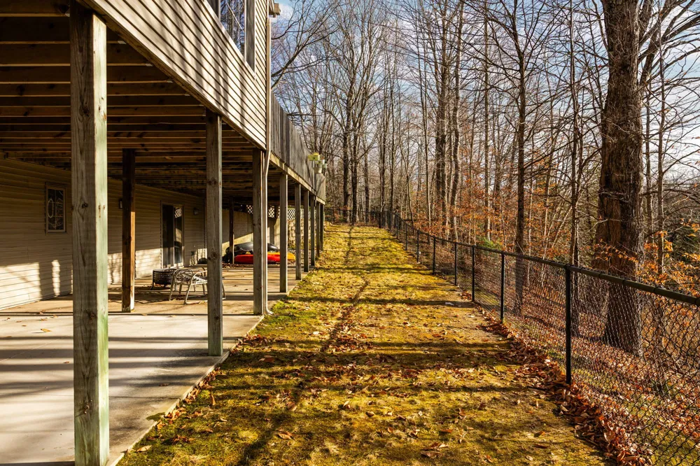 15445 Holly Drive Thompsonville, MI 49683