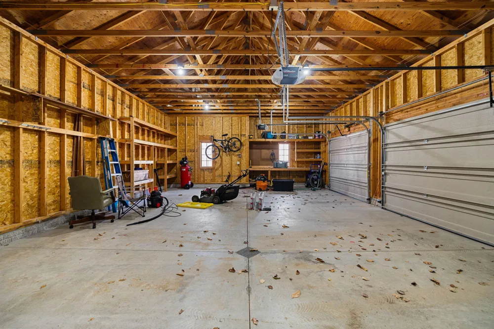 15445 Holly Drive Thompsonville, MI 49683