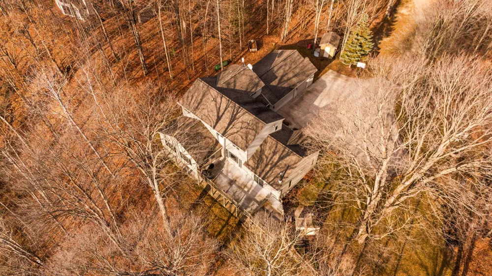 15445 Holly Drive Thompsonville, MI 49683