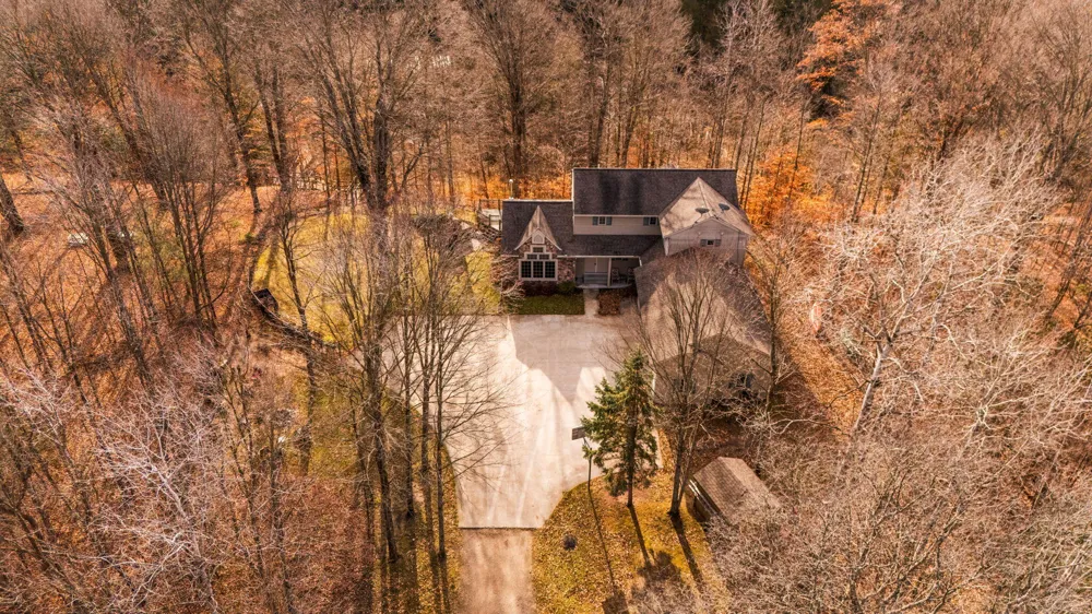 15445 Holly Drive Thompsonville, MI 49683