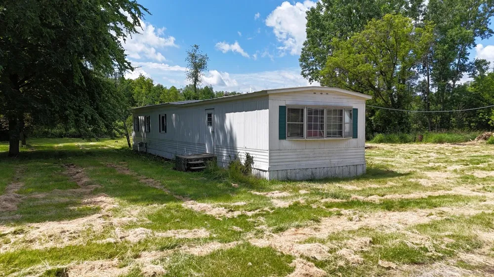9500 Meridian Road Henrietta Township, MI 49272