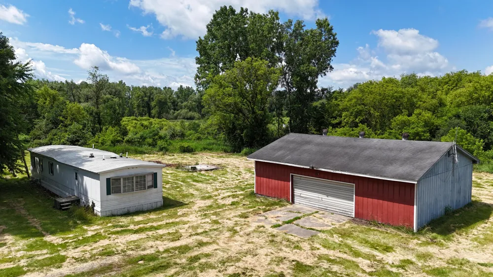 9500 Meridian Road Henrietta Township, MI 49272