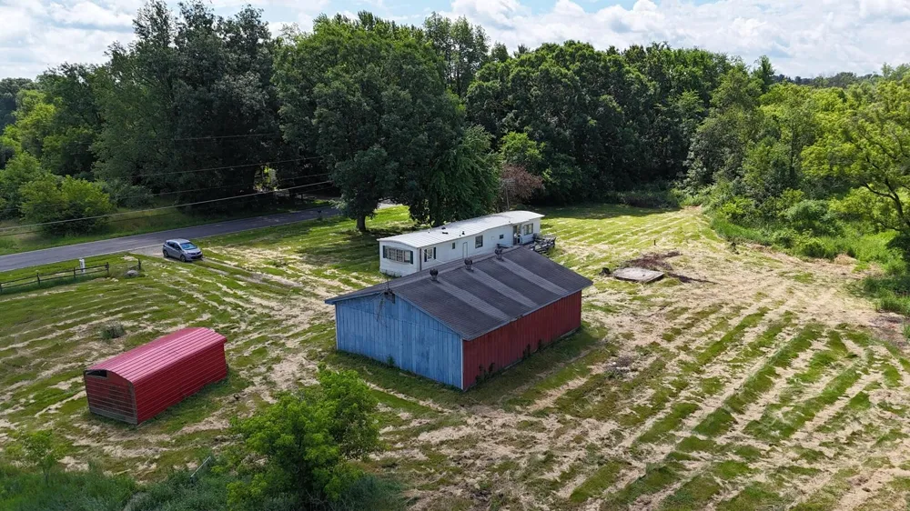 9500 Meridian Road Henrietta Township, MI 49272