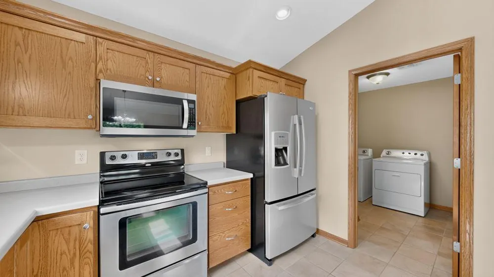 634 8th Street SW Pine Island, MN 55963