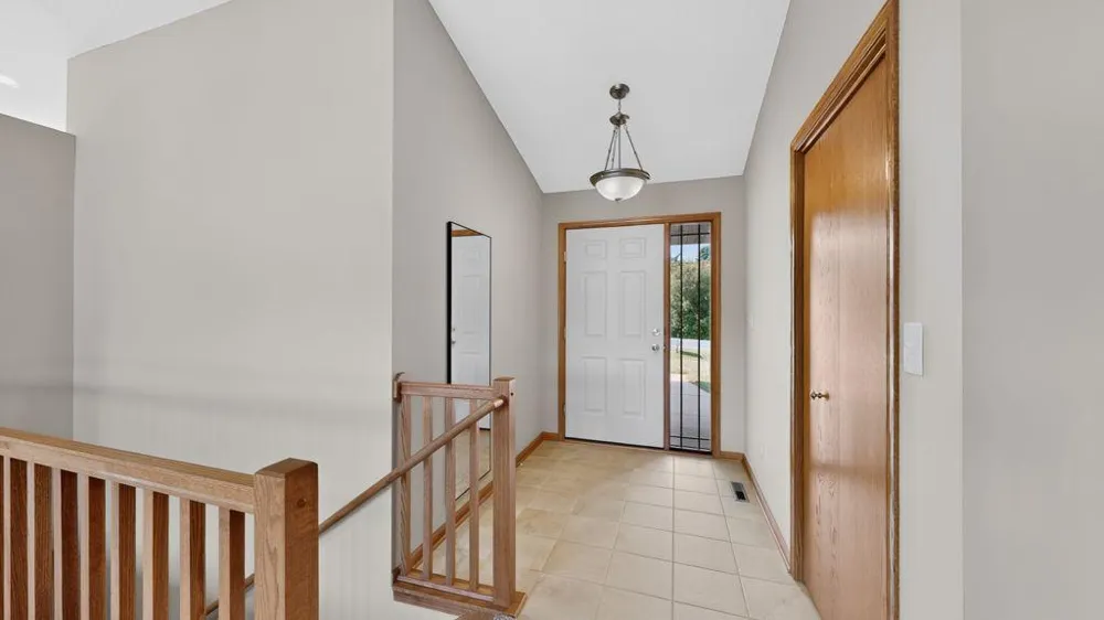 634 8th Street SW Pine Island, MN 55963