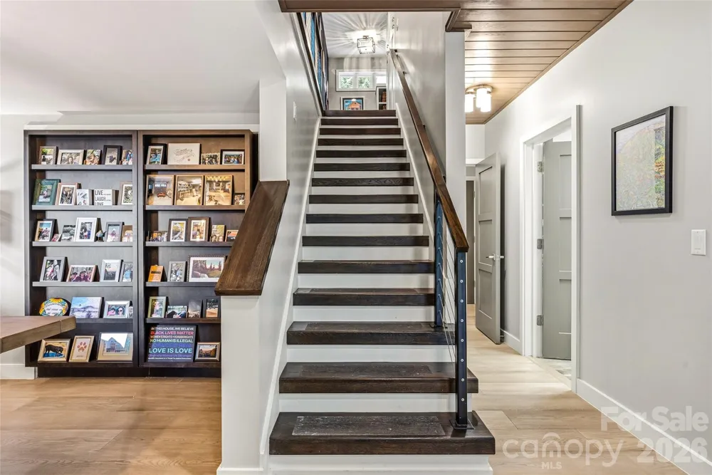 233 Tanglewood Lane Saluda, NC 28773