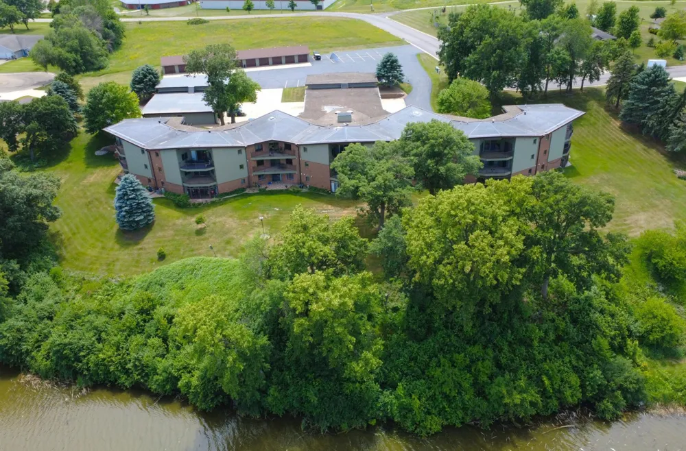 808 Lake Chapeau Drive #202 Albert Lea, MN 56007