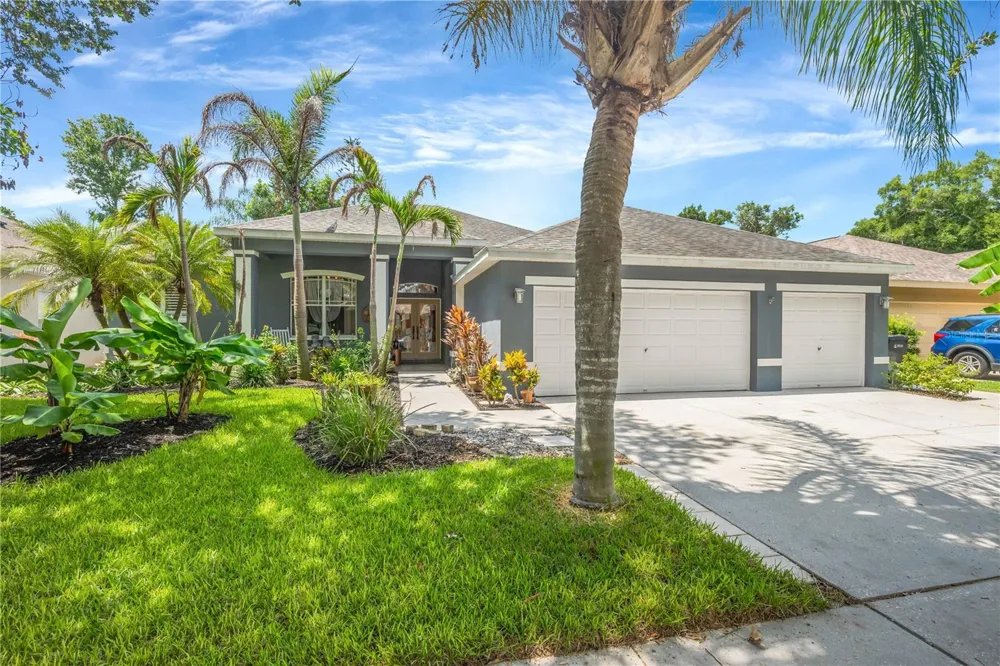 1128 LUMSDEN TRACE CIRCLE Valrico, FL 33594