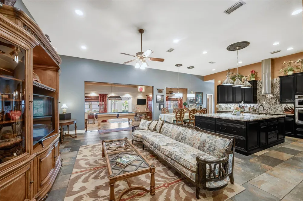 1128 LUMSDEN TRACE CIRCLE Valrico, FL 33594