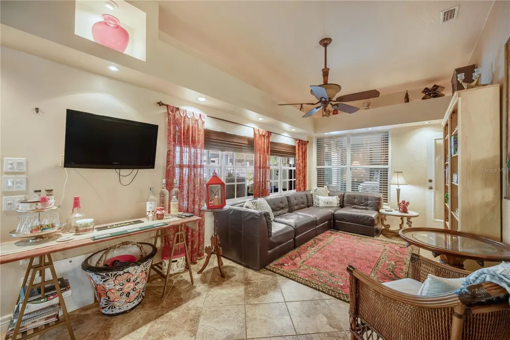 1128 LUMSDEN TRACE CIRCLE Valrico, FL 33594