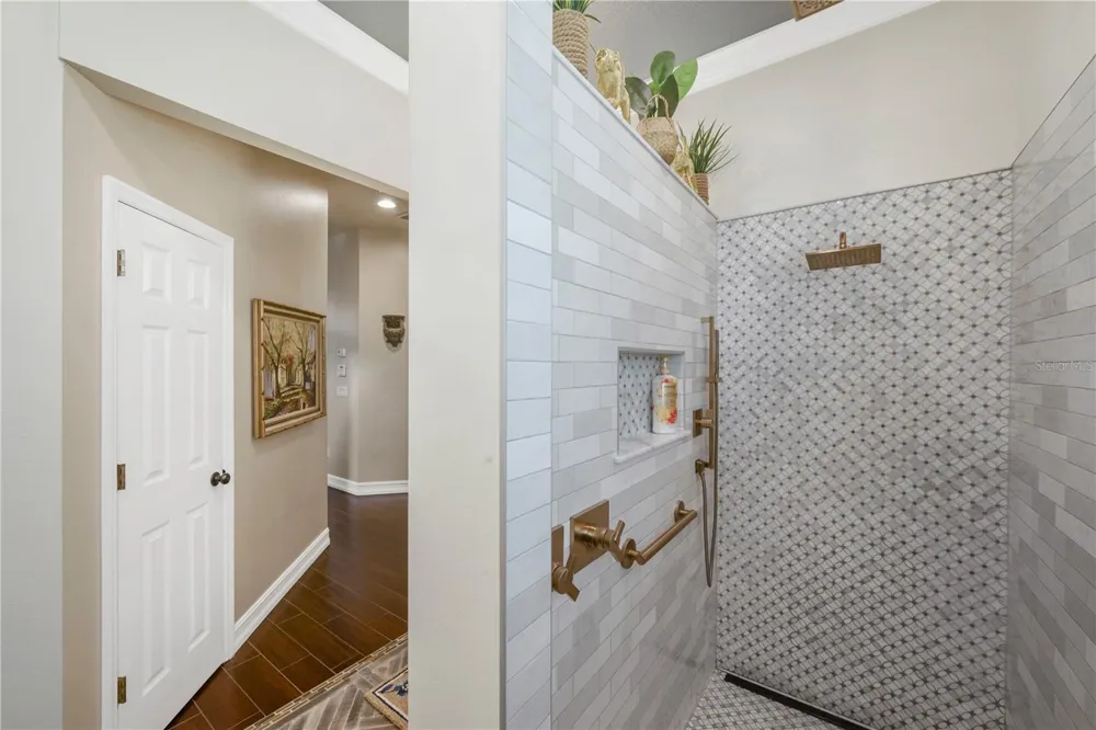 1128 LUMSDEN TRACE CIRCLE Valrico, FL 33594