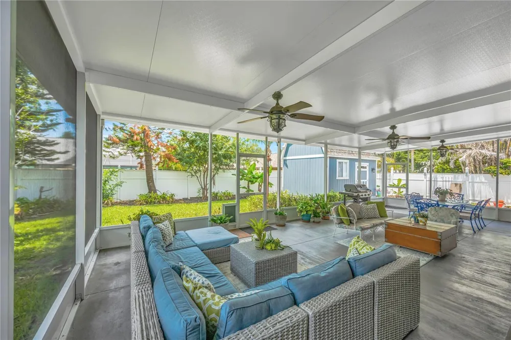 1128 LUMSDEN TRACE CIRCLE Valrico, FL 33594